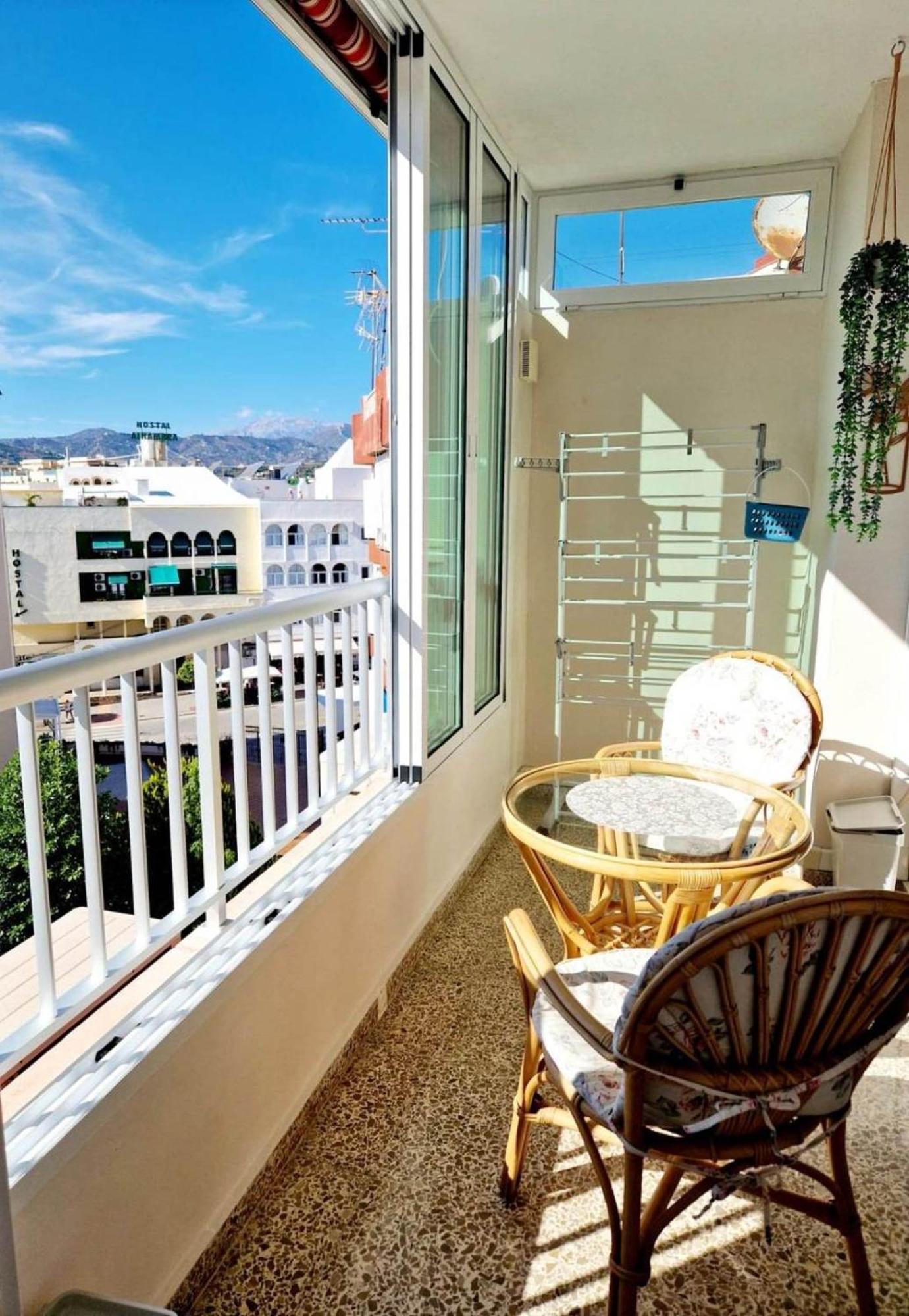 Luminoso Apartamento Playa Torrecilla. Con Piscina Nerja Exterior foto